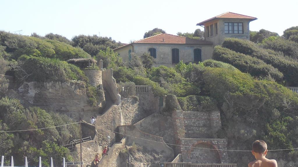 Hotel Leopoldo Castiglioncello Exterior photo